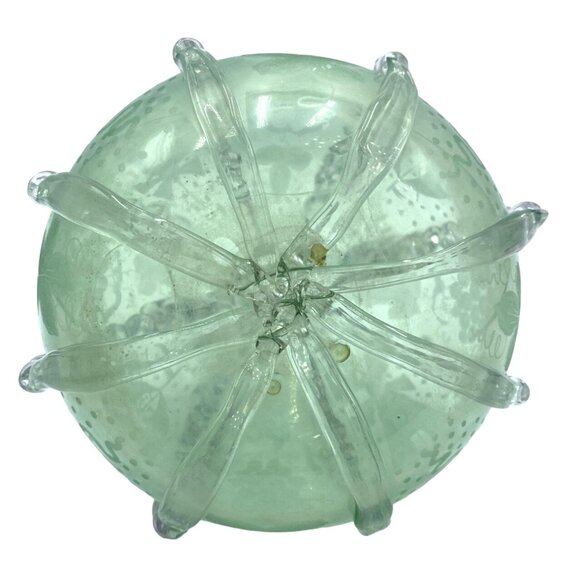 Vintage Green Glass Decanter With Etched Sailboat Design & Clear Swirls - Picture 3 of 11